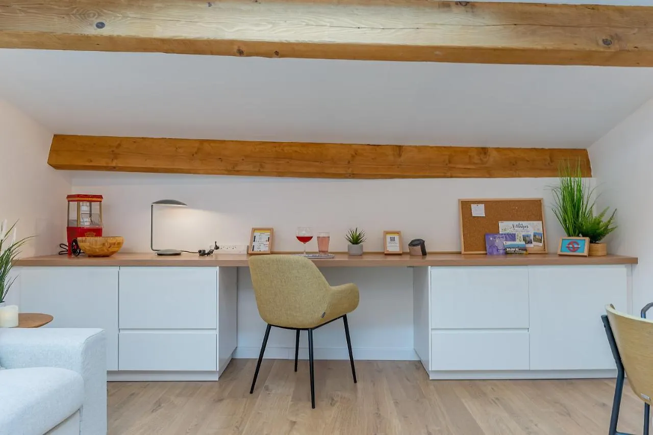 Appartement L'Hirondelle, Maison Authentique Provence Pertuis Apartment