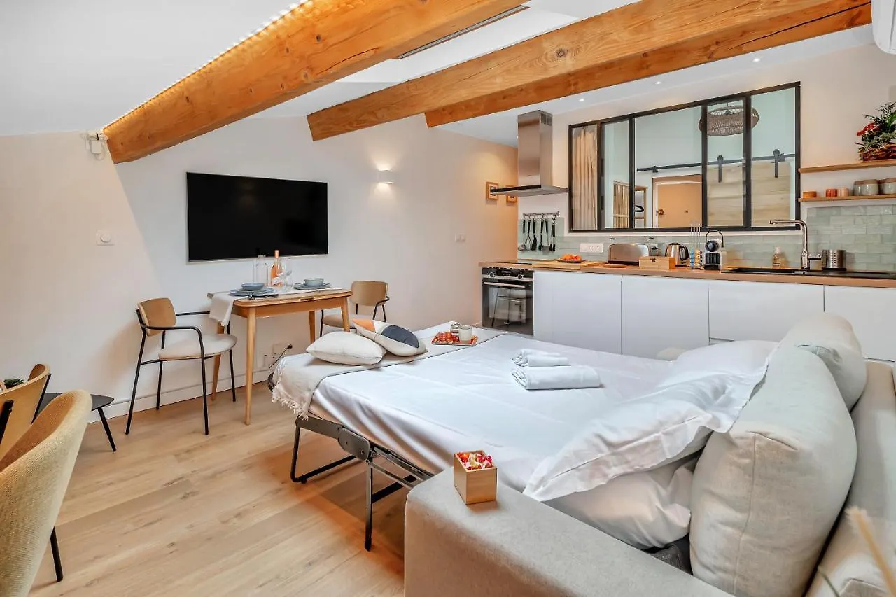 Appartement L'Hirondelle, Maison Authentique Provence Pertuis Apartment